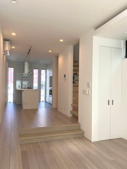 【居間・リビング】