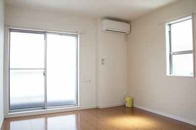 リブリ・グランデ検見川の内装|明るい室内です