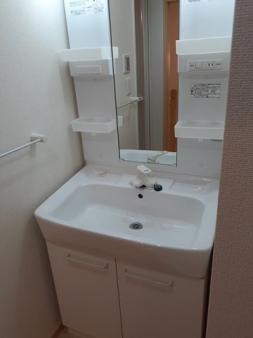 プラウド幕張本郷Ⅵの洗面所|使いやすい洗面所です