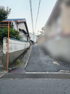 【前面道路含む現地写真】
