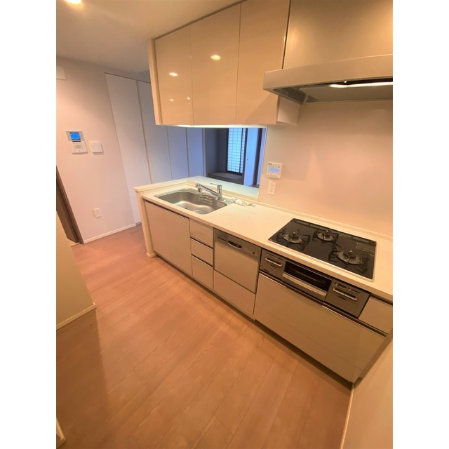 ザ・パークハウス津田沼奏の杜カームレジデンスの居間・リビング|2025年12月撮影