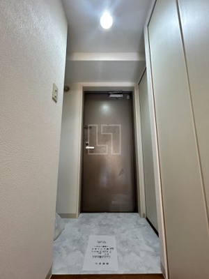 【玄関】 | グラマシー心斎橋東 | グラマシー心斎橋東　玄関スペース