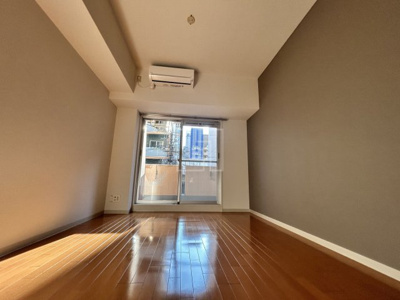 【居間・リビング】 | グラマシー心斎橋東 | グラマシー心斎橋東　洋室