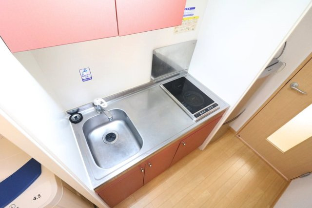 レオパレスファンソのキッチン|キッチン