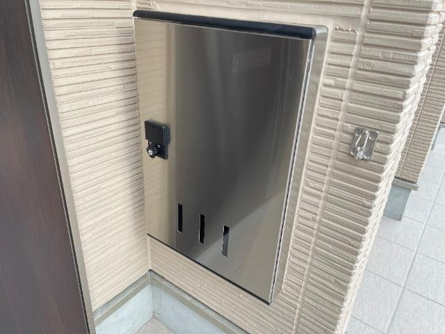 ソラナの玄関|宅配ボックス