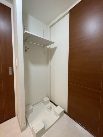 ポレスター松山フォレストシティの洗面所