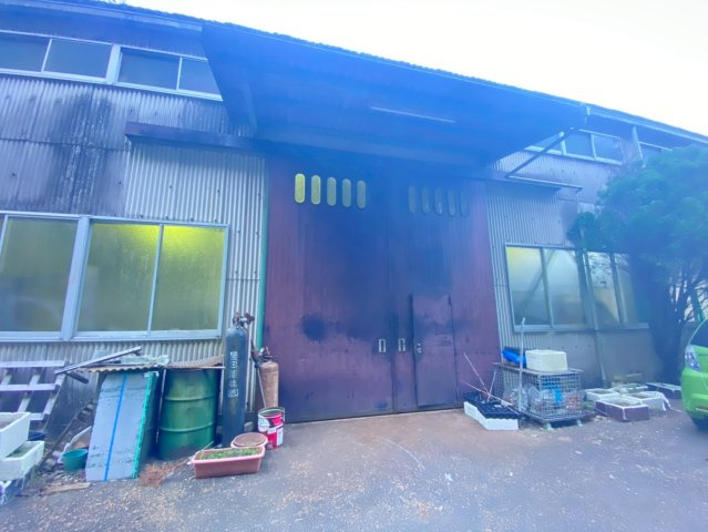 中古 工場の外観