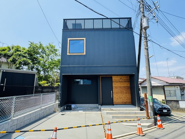 The CABIN AKABANE ― 空を楽しむ、大人のデザイナーズハウス ―
