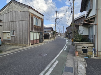 【前面道路含む現地写真】 | 東伯郡琴浦町赤崎中古戸建て