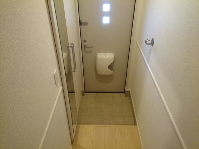 プランドールAの玄関