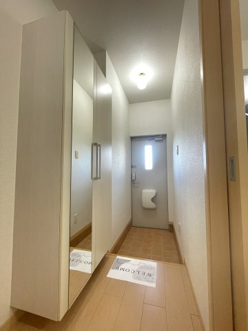 ティファーレ　Ⅲの玄関