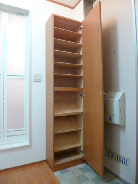 カーサＫの玄関|★大型シューズボックスです♪