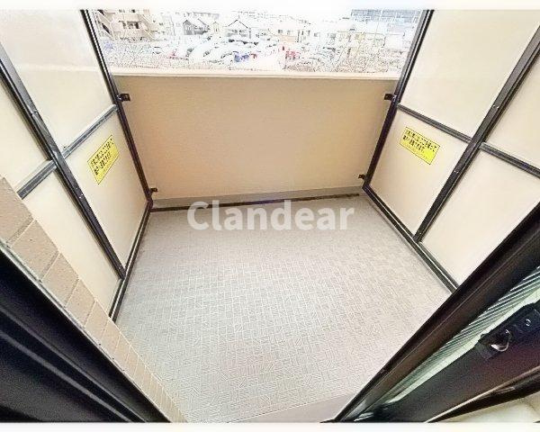 八潮市緑町３丁目の中古マンションのバルコニー|【両面バルコニー付き】気持ちの良い風が通り抜ける両面バルコニー付き♪