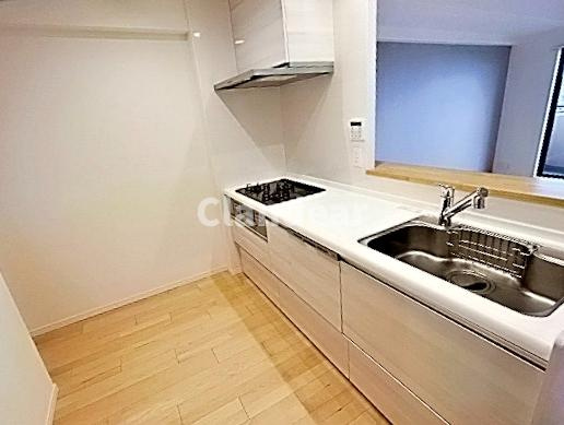 八潮市緑町３丁目の中古マンションのキッチン|人気のカウンターキッチン！ワンランク上のライフスタイルを生活の一部に取り入れてみませんか？