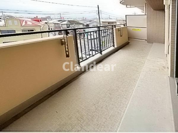 八潮市緑町３丁目の中古マンションのバルコニー|陽当たり良好のバルコニー◎お洗濯物も大喜びです♪