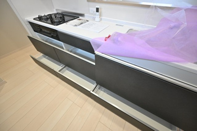 【キッチン】 | 矢向三丁目（２４－２９）戸建 | ※家具・小物はイメージです