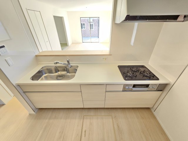 瑞浪市下沖町第３のキッチン|３口コンロキッチン