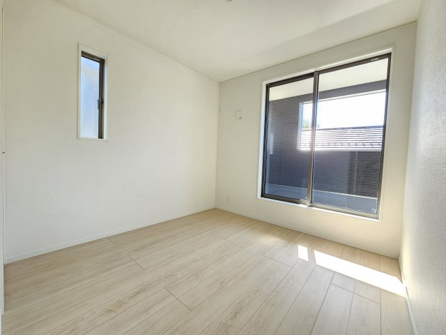 瑞浪市下沖町第３の洋室|２階洋室５帖