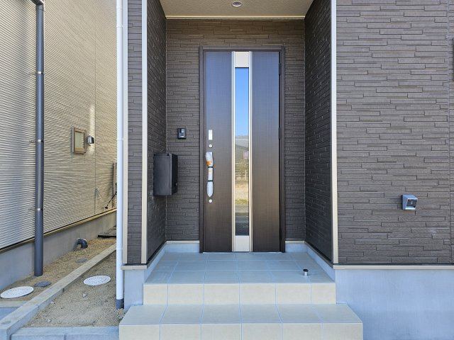 瑞浪市下沖町第３の玄関