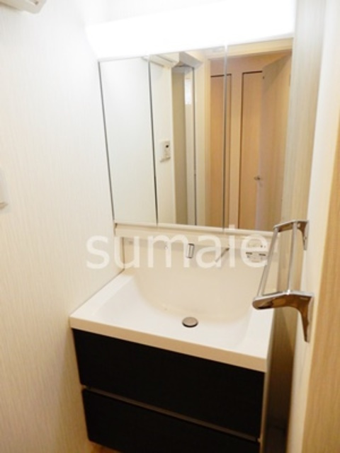 アンシャンテ大宮の洗面所|大きな鏡の洗面台☆