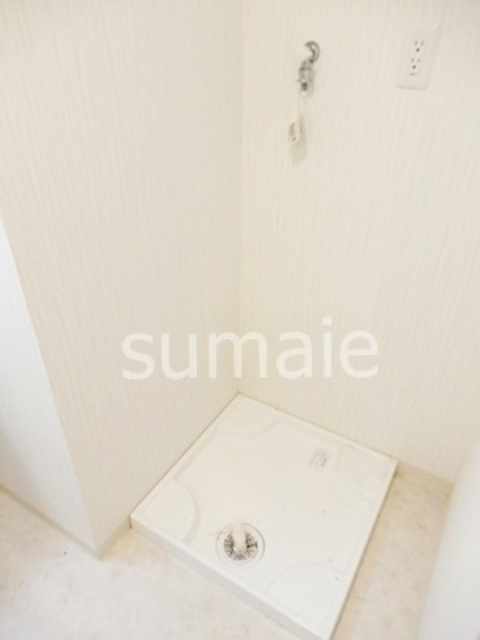 アンシャンテ大宮の洗面所|室内洗濯機置き場。