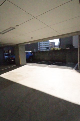 熊本市中央区坪井３丁目の賃貸マンションの駐車場