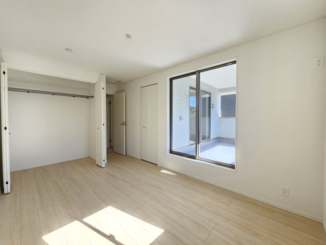 瑞浪市下沖町第３の洋室|2階洋室７．２帖
