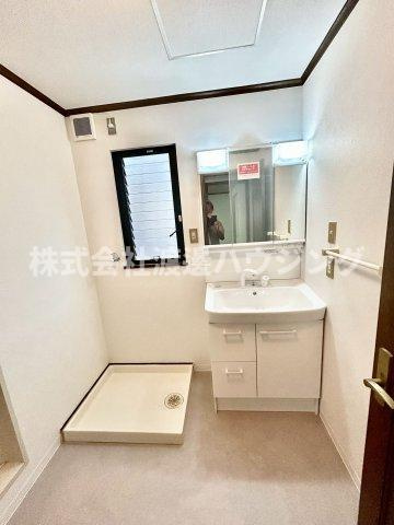 下穂積テラスハウス　の洗面所