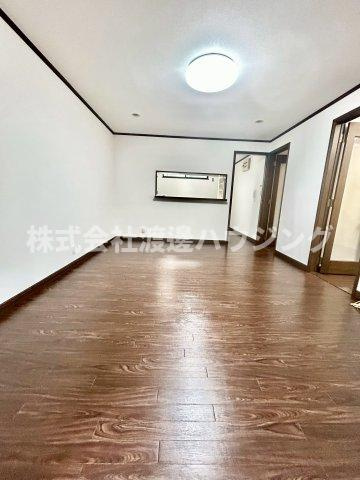 下穂積テラスハウス　の居間・リビング