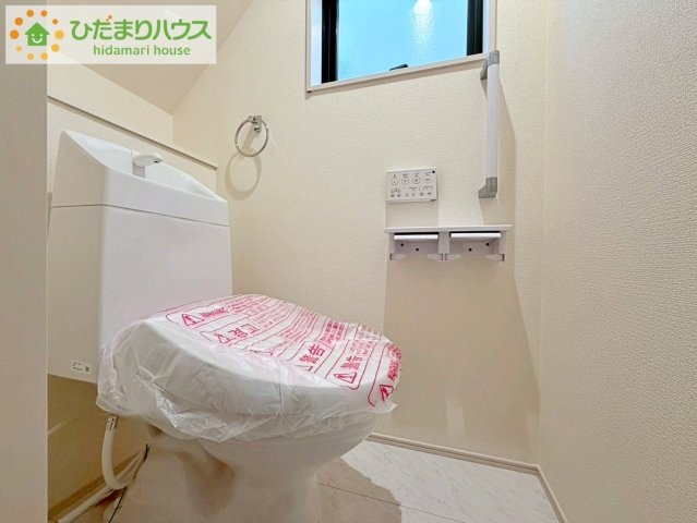 郡山市町東２丁目第2　新築戸建　1号棟のトイレ|節水できるトイレで、少ないお水でもしっかりと洗浄してくれます！