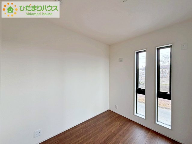 郡山市町東２丁目第2　新築戸建　1号棟の洋室|壁紙はシンプルで清潔なホワイトで統一しています。朝の光をたっぷり浴びながら一日をスタート！目覚めは明るくあたたかな場所で。