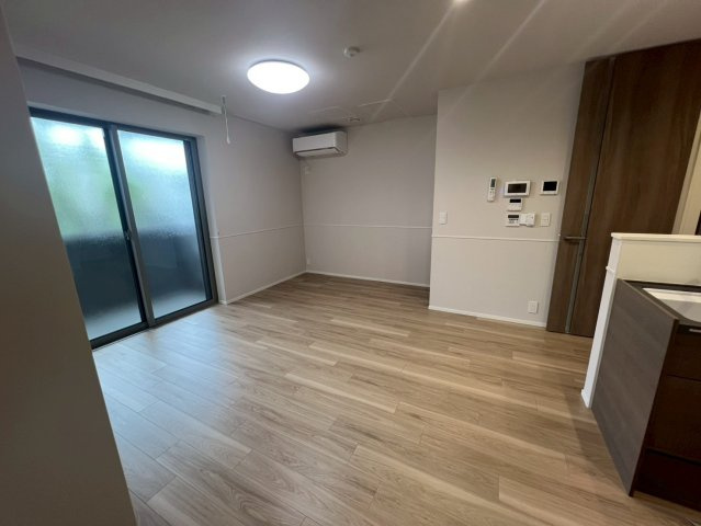 仮称　粕谷１丁目メゾン西棟の玄関|イメージパースなので実際とは異なります