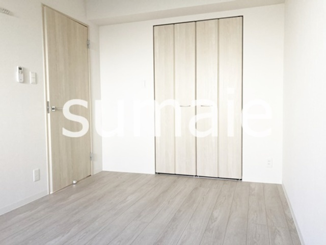 ALBIREOの居間・リビング|人気のフローリングです。