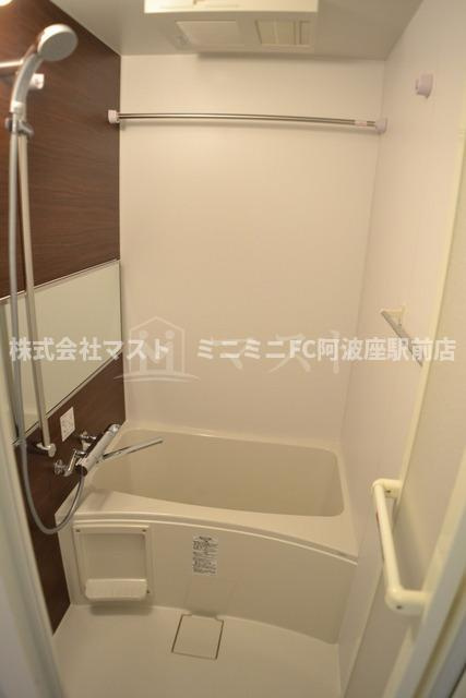 ＬＣ阿波座西の浴室