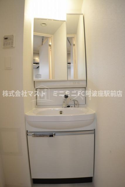 ＬＣ阿波座西の洗面所