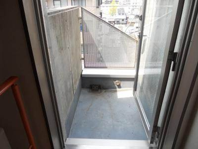 マイア松本のバルコニー|ロフト側バルコニー