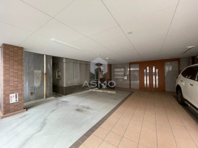 【エントランス】 | クィーンライフ玉津