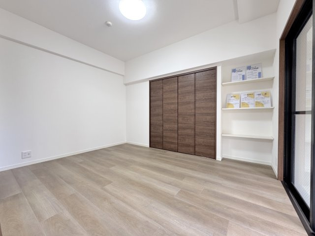 ロワールマンション西公園東の洋室