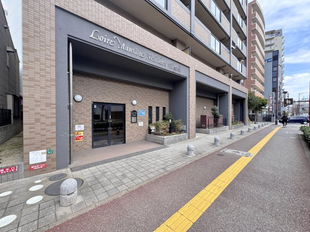 ロワールマンション西公園東のエントランス