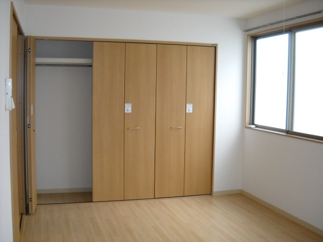 第４カネイ本町ビルの収納