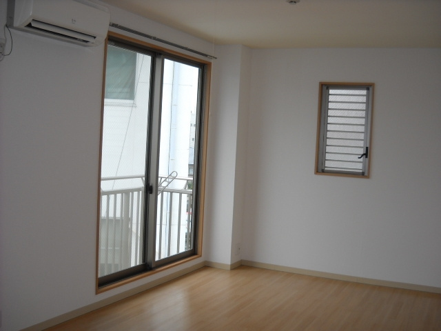 第４カネイ本町ビルの居間・リビング