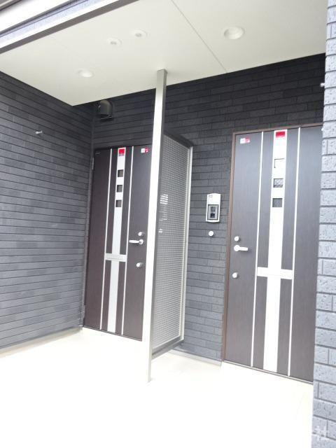 ヒルズ・コートのエントランス