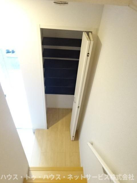 ヒルズ・コートの玄関