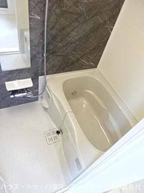 ヒルズ・コートの浴室