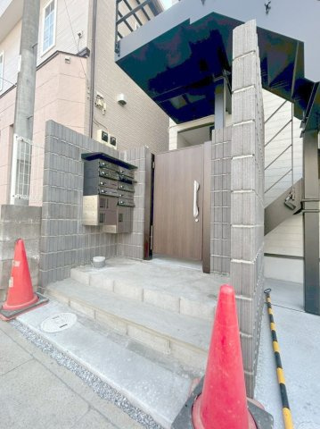 Trinity　日進町のエントランス