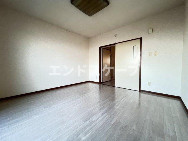 川崎ハイツIIの居間・リビング|高崎、前橋のお部屋探しはエンドスケープまで！お客様の理想お聞かせ下さい♪