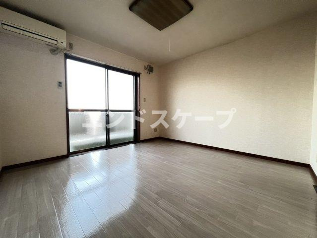 川崎ハイツIIの居間・リビング|高崎、前橋のお部屋探しはエンドスケープまで！お客様の理想お聞かせ下さい♪