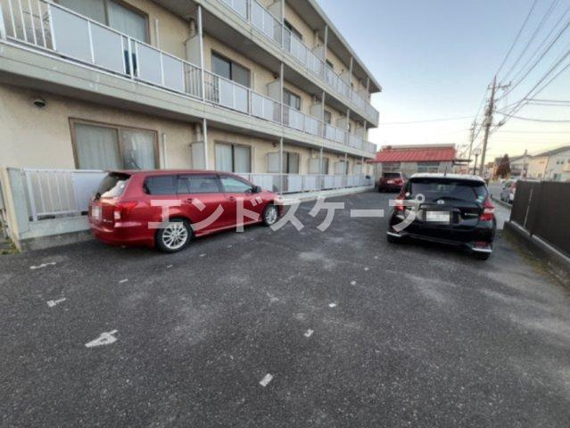 川崎ハイツIIの駐車場|高崎、前橋のお部屋探しはエンドスケープまで！お客様の理想お聞かせ下さい♪
