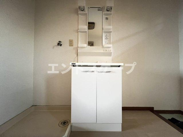 川崎ハイツIIの独立洗面台|高崎、前橋のお部屋探しはエンドスケープまで！お客様の理想お聞かせ下さい♪