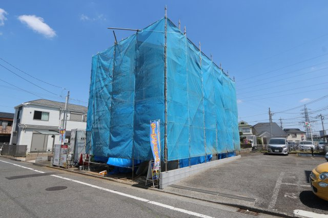 【KIS】 東大和市向原15期の外観|広々ランドリールームには室内物干しが設置されています。